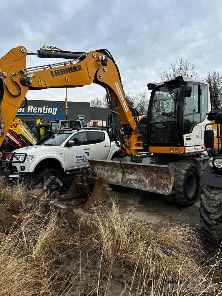 Liebherr 910 Compact Lastik tekerli ekskavatörler