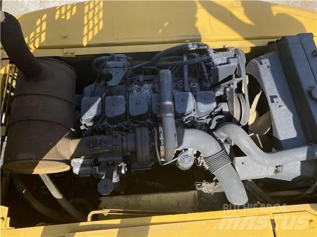 Komatsu PC200-6 Paletli ekskavatörler