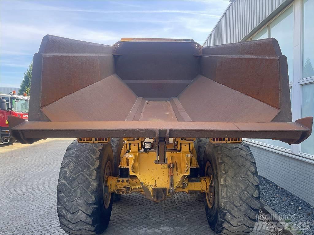Volvo A25E Belden kirma kaya kamyonu