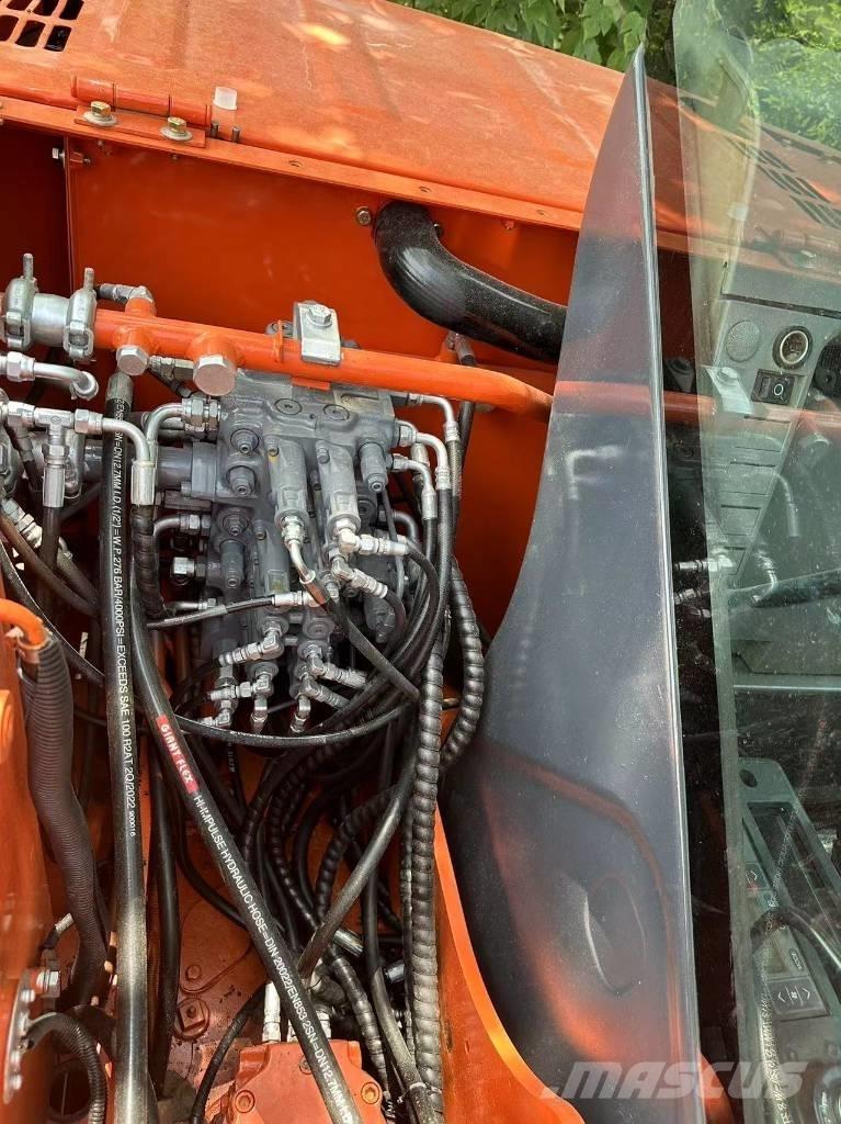 Hitachi ZX60 Mini ekskavatörler, 7 tona dek