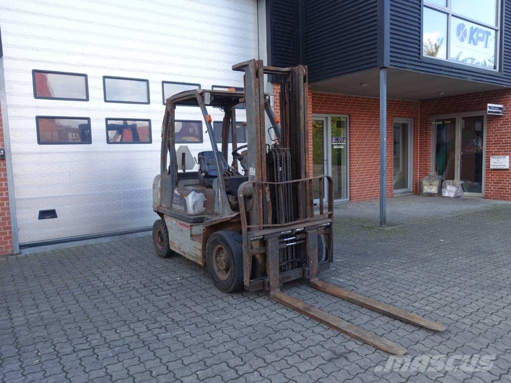 Nissan Y1D2A200 Dizel forkliftler