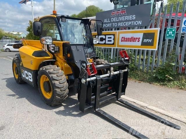 JCB 514-40 Tarimsal teleskopik yükleyiciler