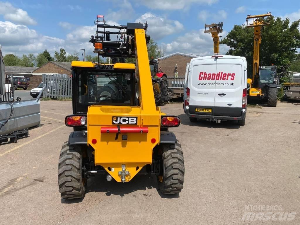JCB 514-40 Tarimsal teleskopik yükleyiciler