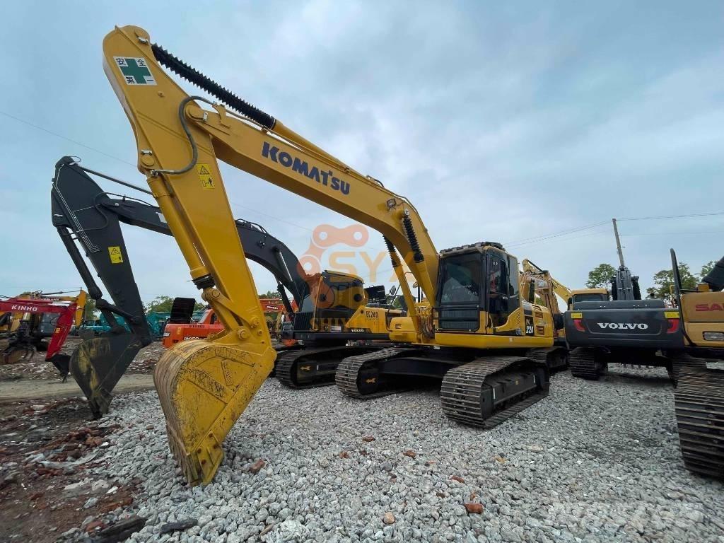 Komatsu PC 220-8M0 Paletli ekskavatörler