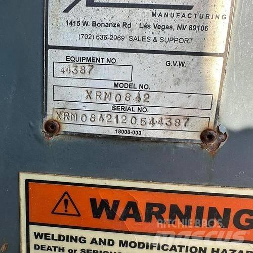 Xtreme XRM-0842 Teleskopik yükleyiciler