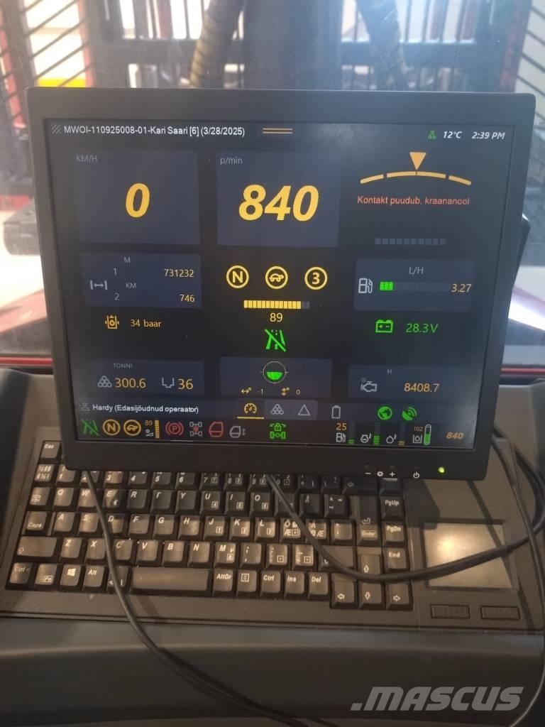 Komatsu 875 Tomruk yükleyici traktörler