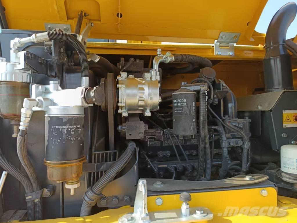 Komatsu PC 70 Paletli ekskavatörler