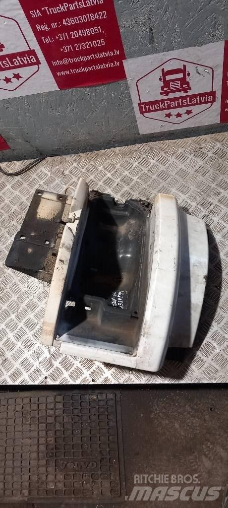 Scania 94 D.  1324599 Kabinler