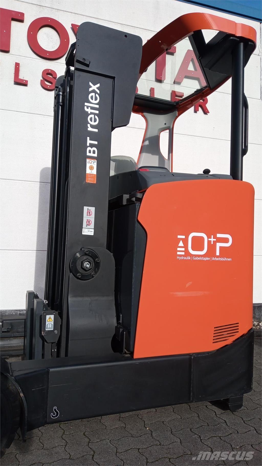 Toyota RRE160HR Reach truck - depo içi istif araçları