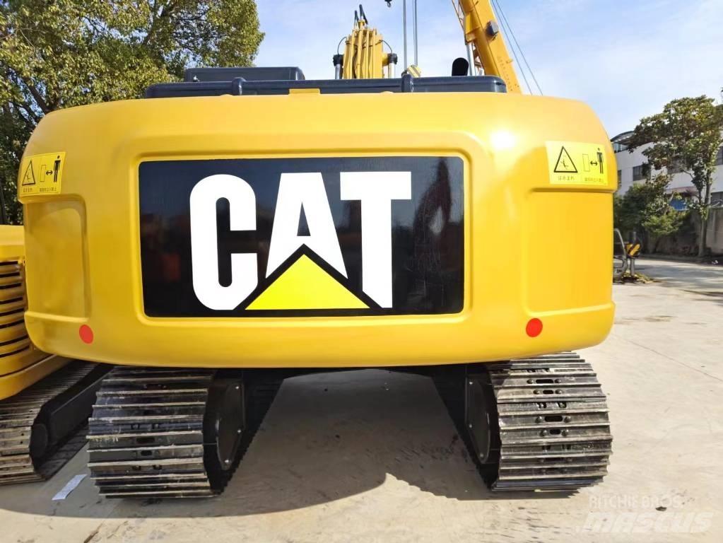 CAT 320 D2 Paletli ekskavatörler