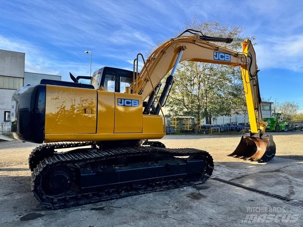 JCB JS 160 LC Paletli ekskavatörler