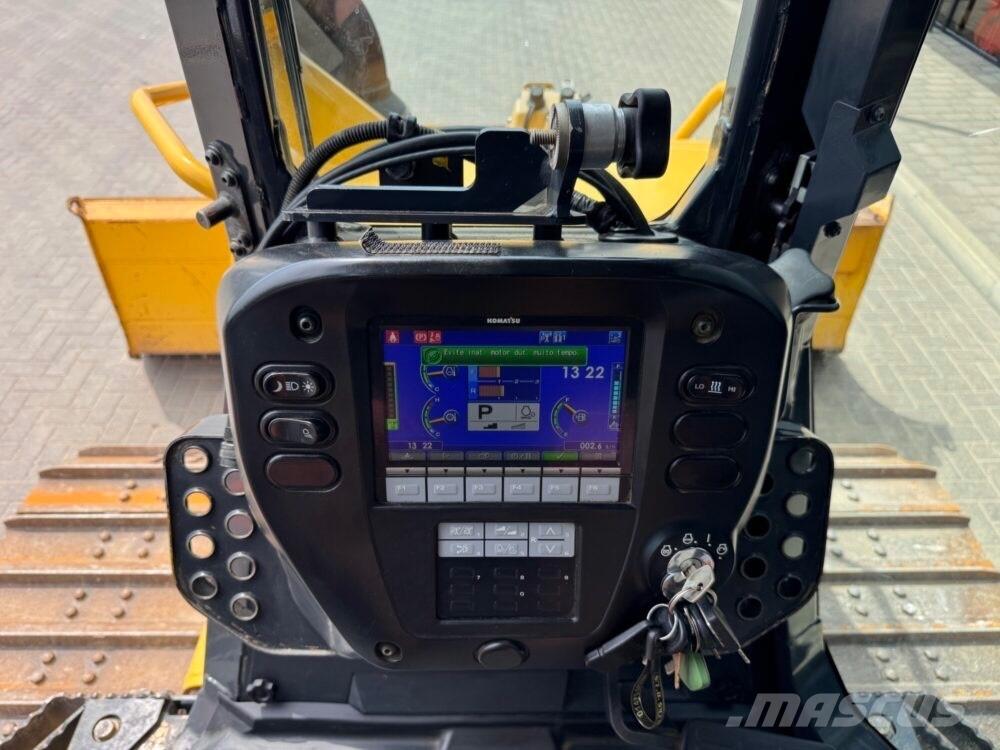 Komatsu D37PXi-24 Paletli dozerler