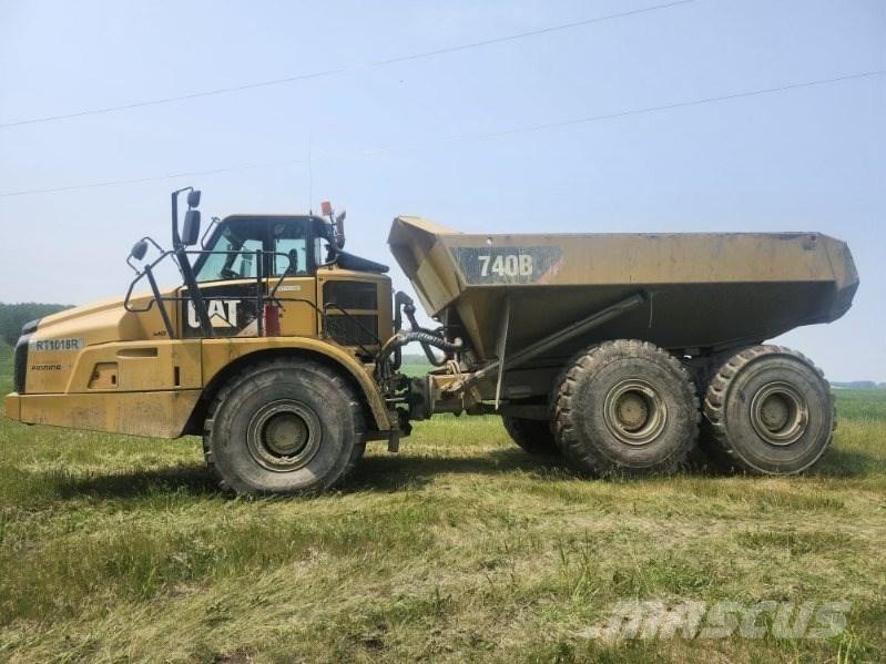 CAT 740 B Belden kirma kaya kamyonu