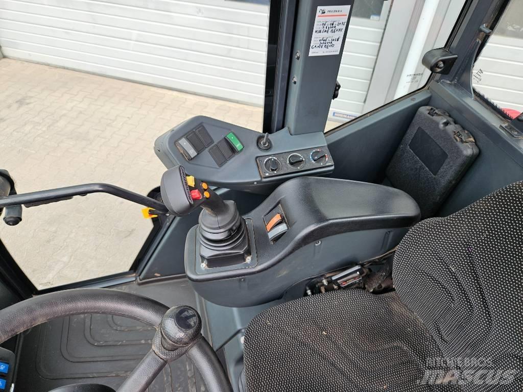 Schäffer 6680Z-II Tekerlekli yükleyiciler