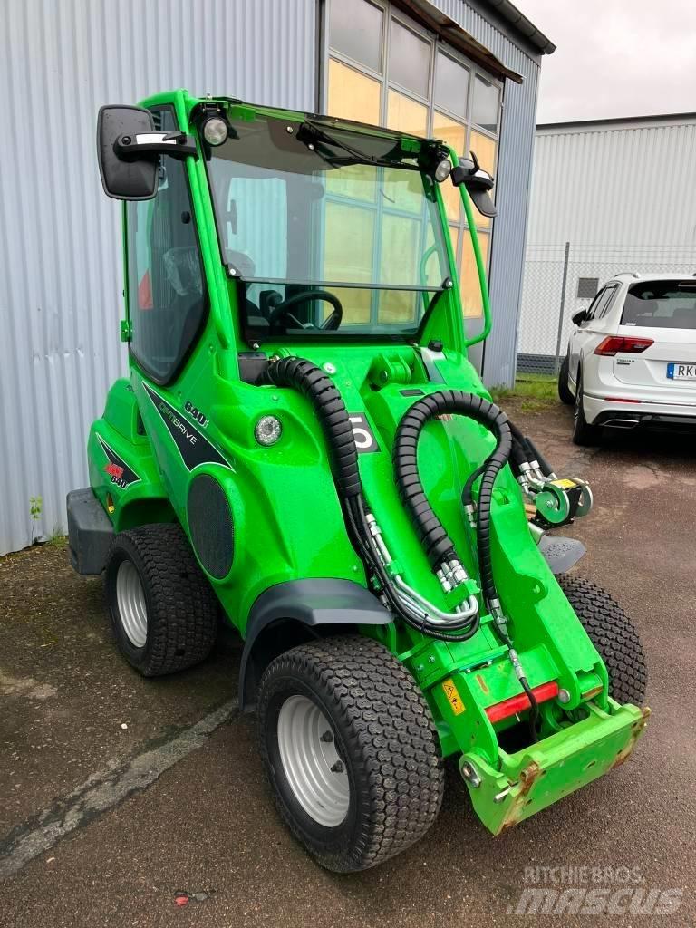 Avant 640i Skid steer loderler