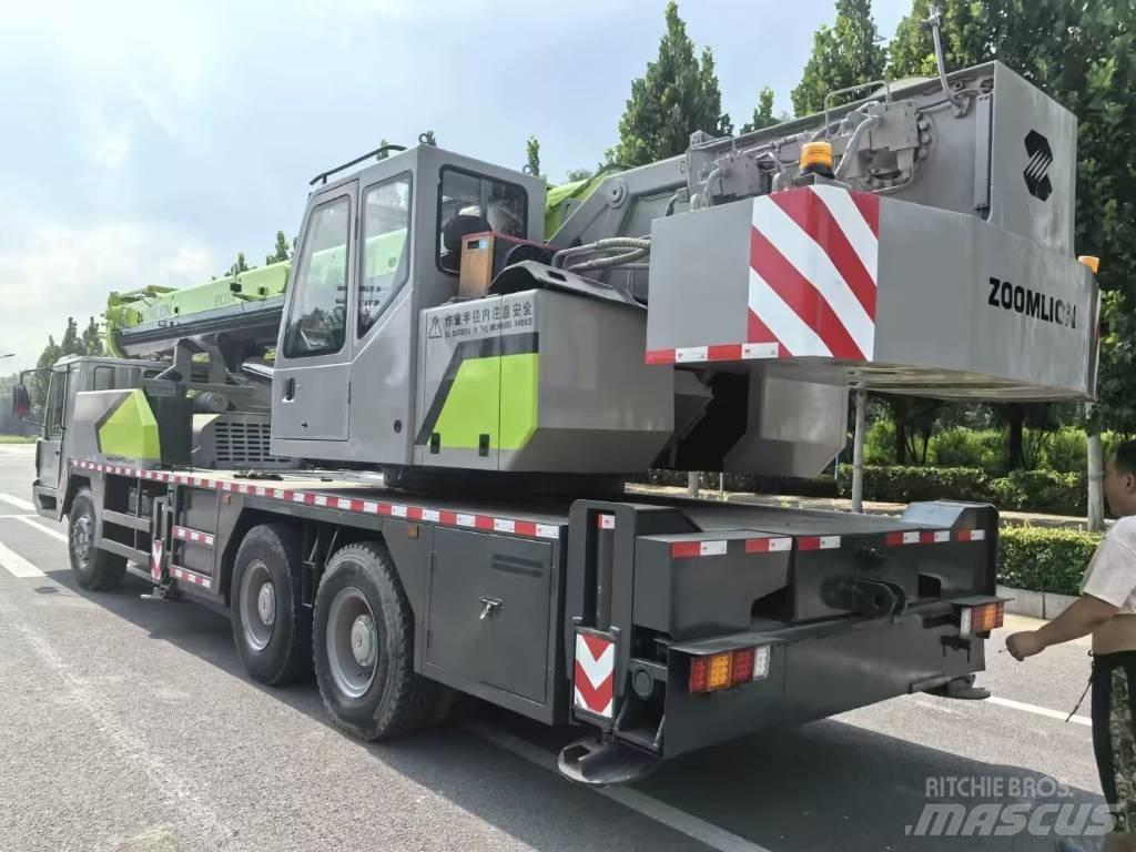 Zoomlion ZCT 251 V Dış cephe asansörleri
