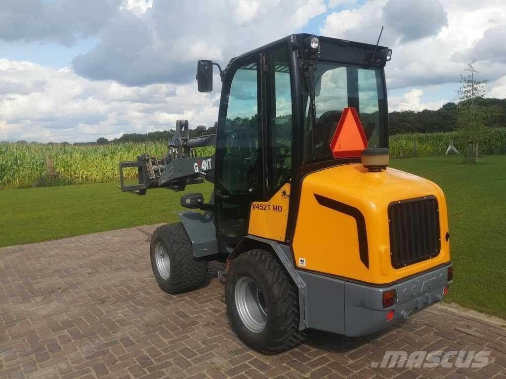 GiANT V 452 T HD Tekerlekli yükleyiciler