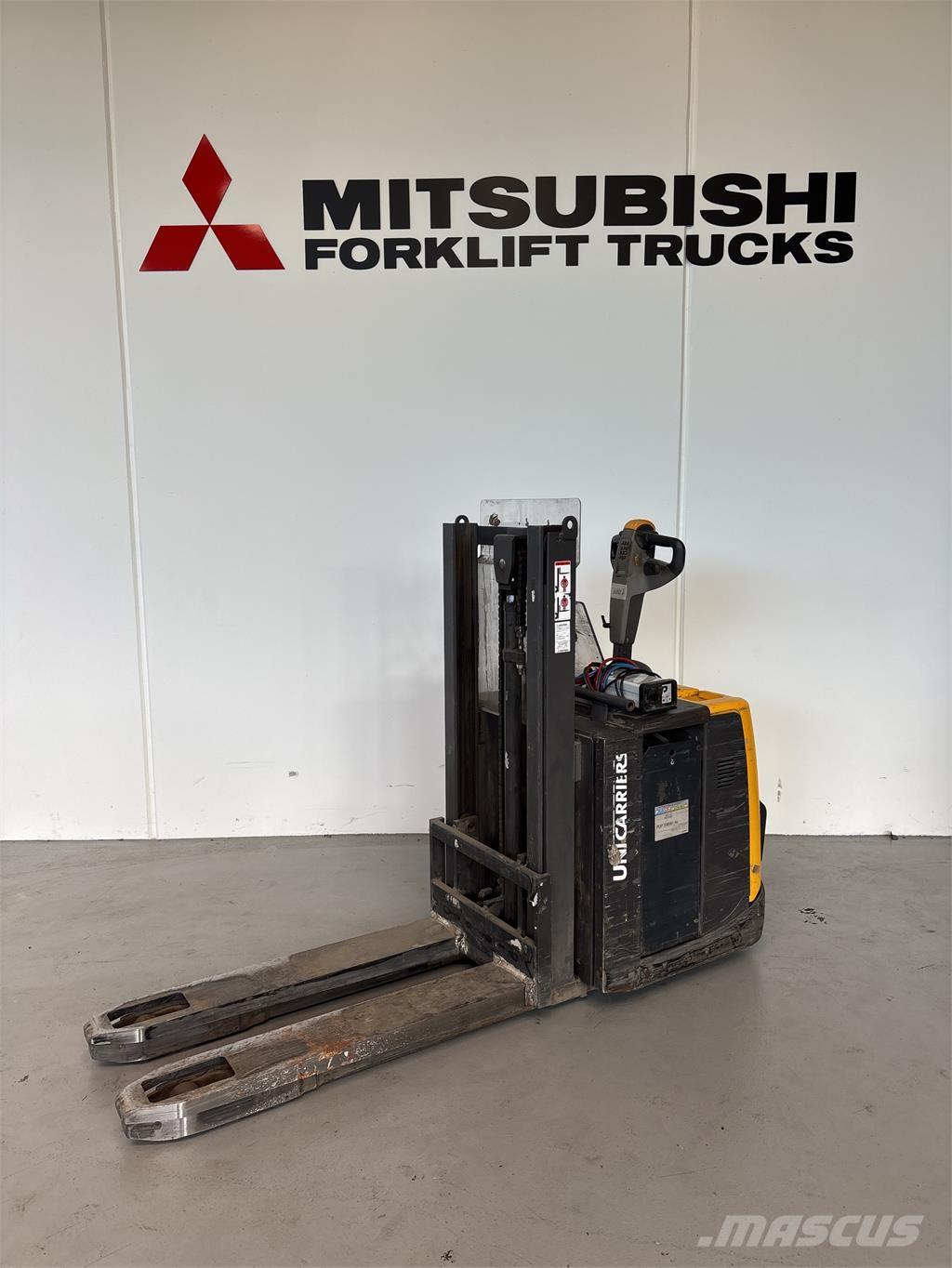 Atlet PDP200 Akülü depo ekipmanları