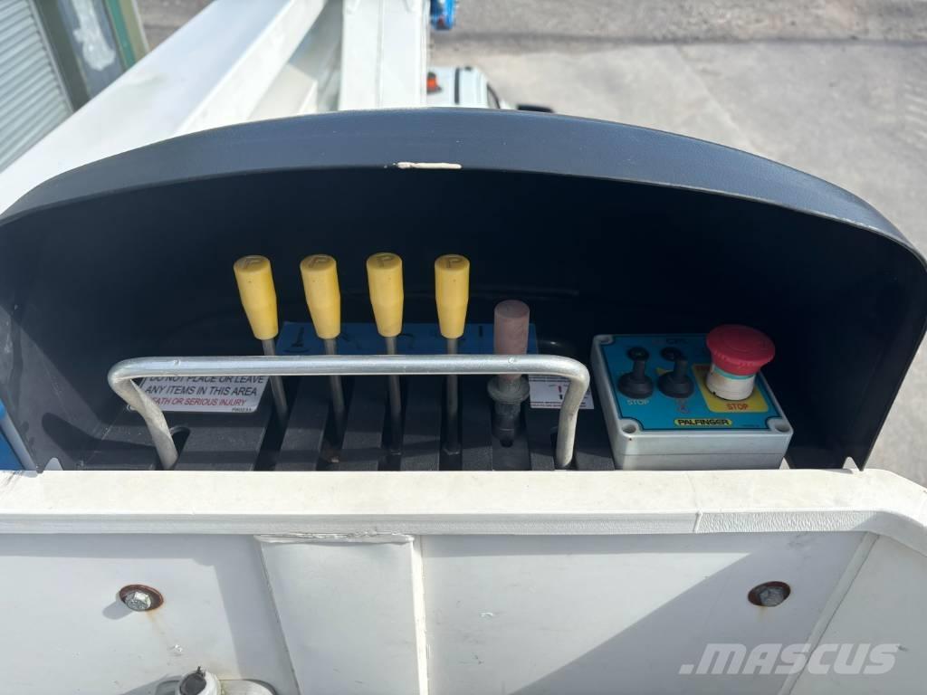 Palfinger P130A Araç üstü platformlar