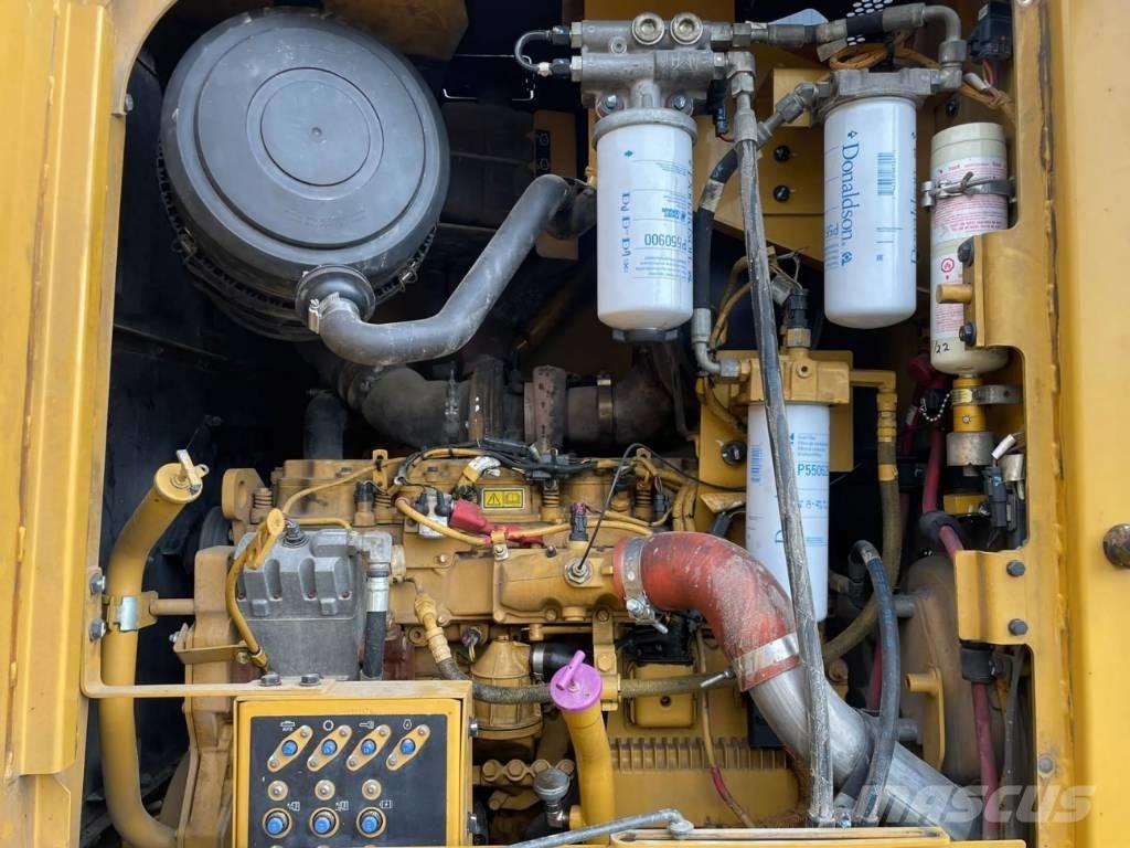 CAT 140M Greyderler