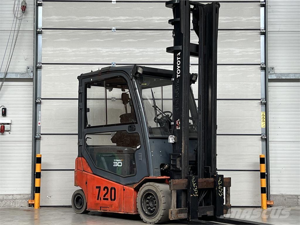 Toyota 8FBMT30 Elektrikli forkliftler