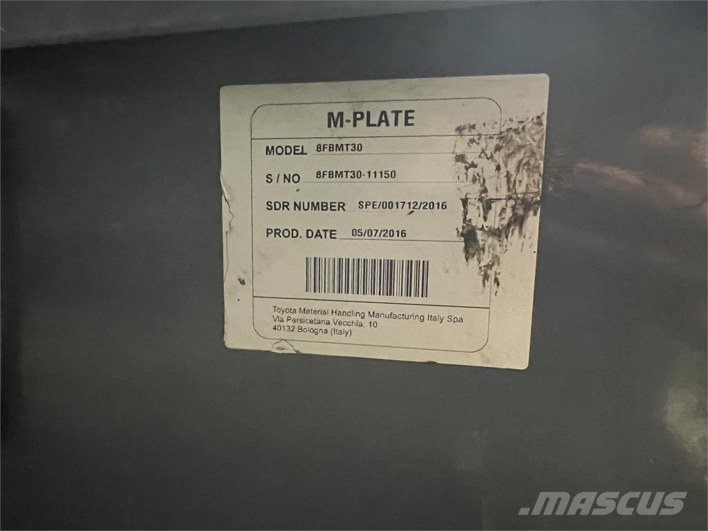 Toyota 8FBMT30 Elektrikli forkliftler