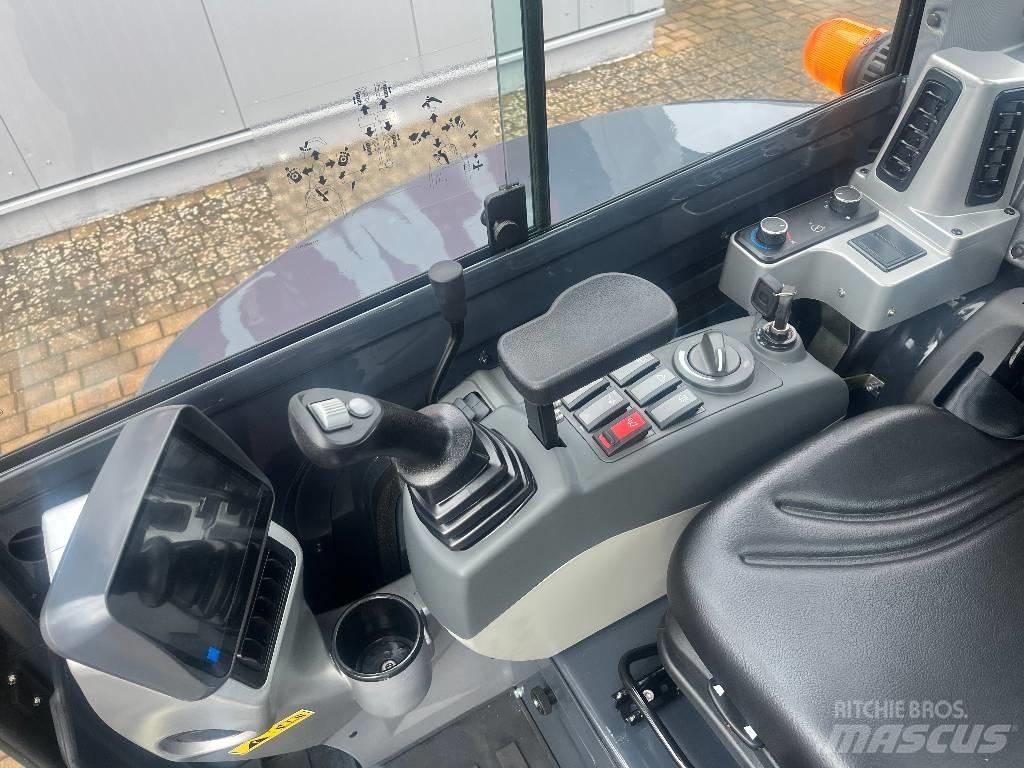 Atlas AC 35 UF Mini ekskavatörler, 7 tona dek
