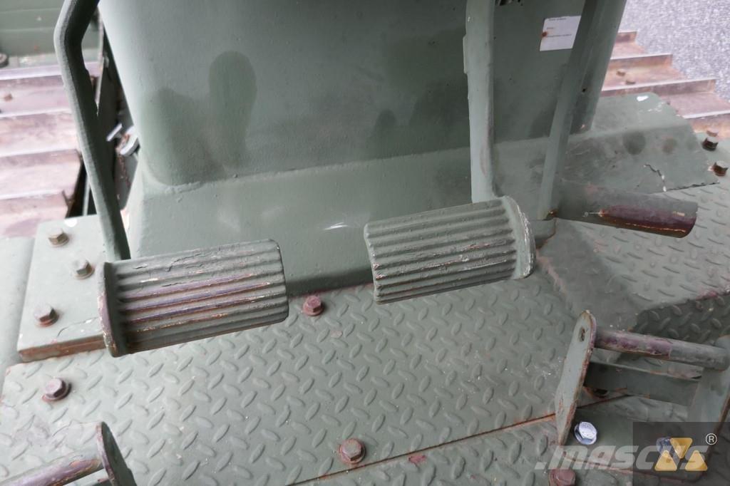 CAT D7G Ex-army Paletli dozerler