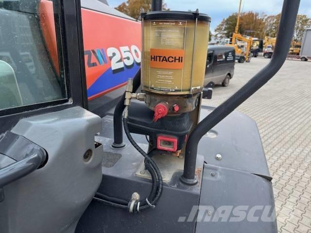 Hitachi ZW 250-6 Tekerlekli yükleyiciler