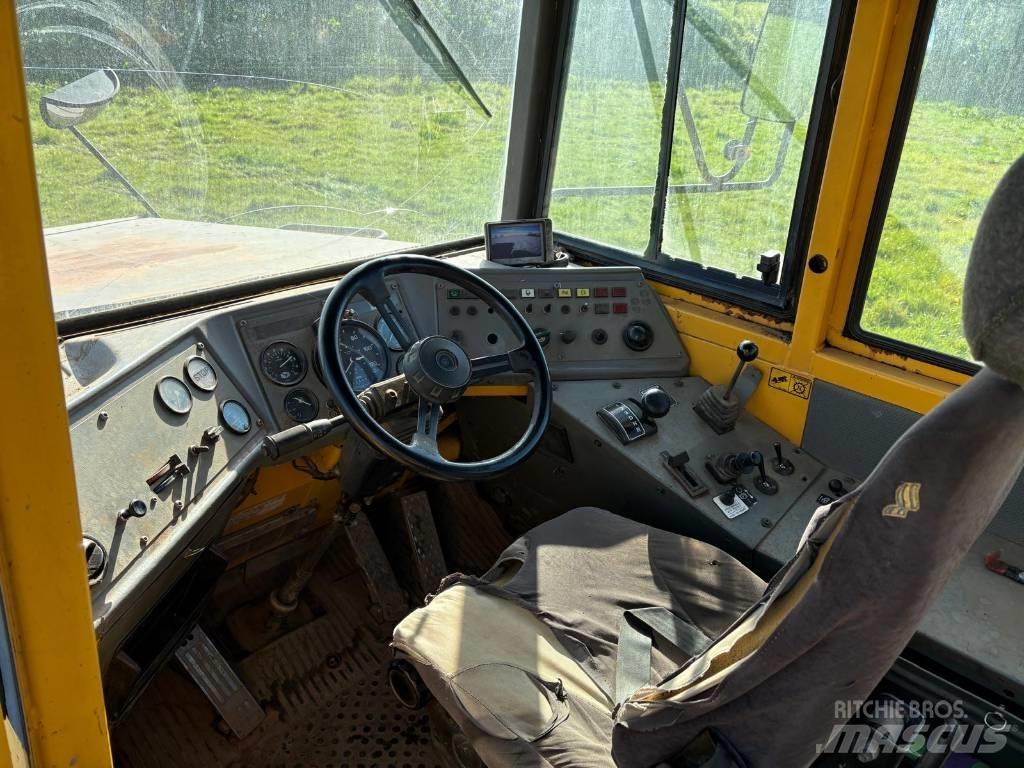 Volvo BM A 25 C Belden kirma kaya kamyonu