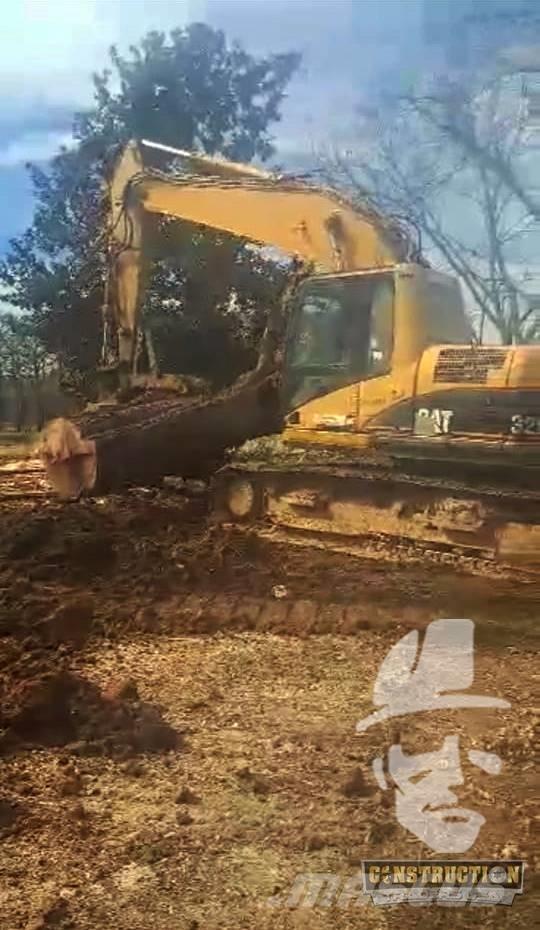 CAT 320 C LU Paletli ekskavatörler