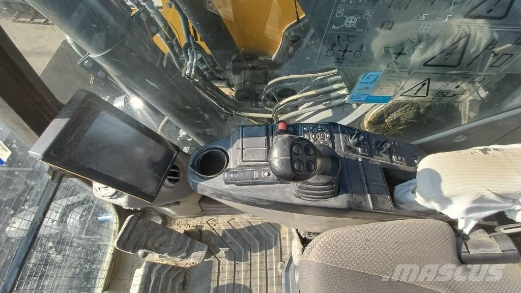 Volvo ECR 235 EL Paletli ekskavatörler