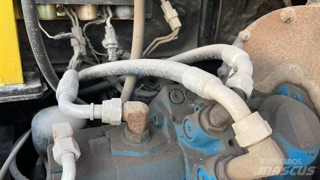 Hyundai 60 W Lastik tekerli ekskavatörler