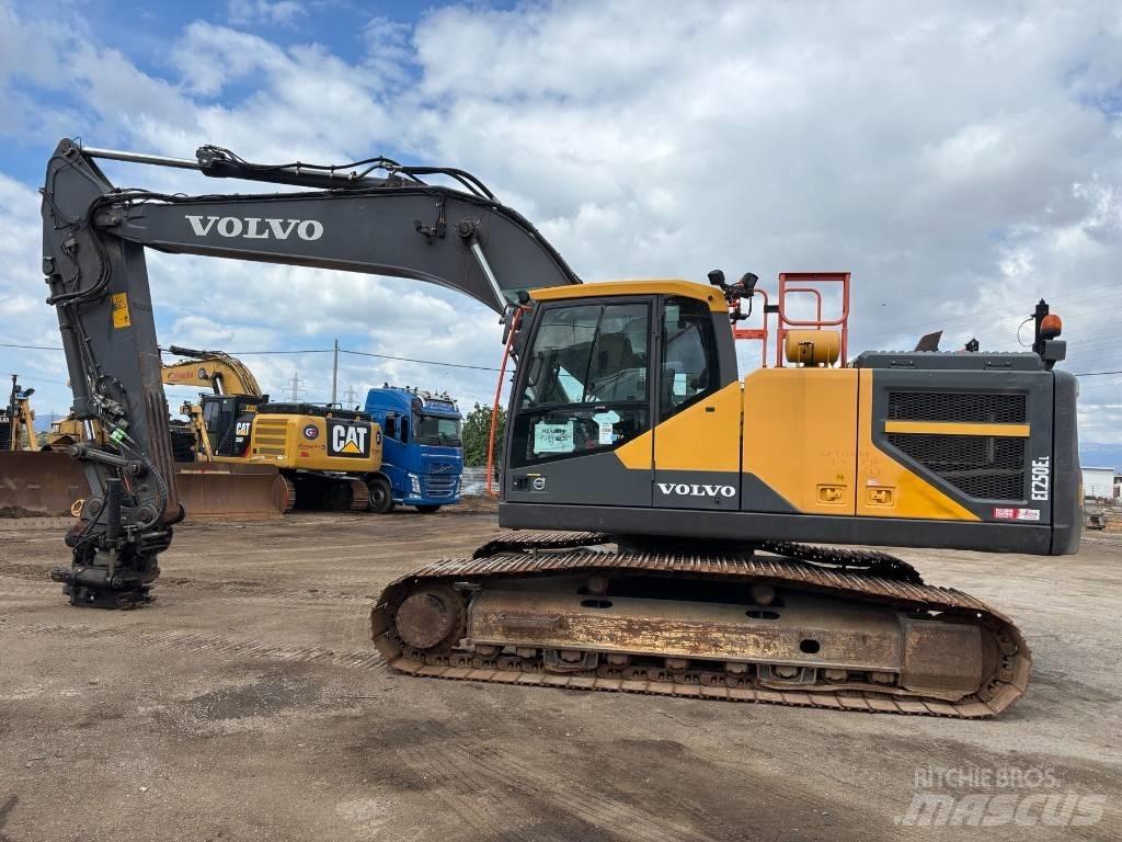 Volvo EC 250 EL Paletli ekskavatörler