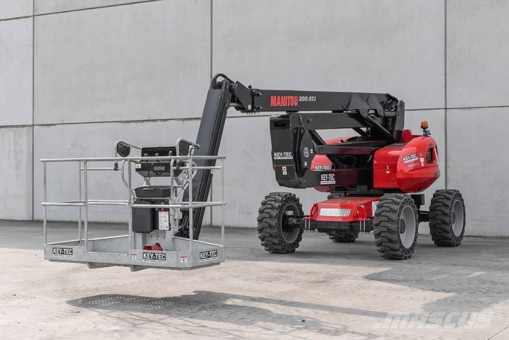 Manitou 200 ATJ Körüklü personel platformları