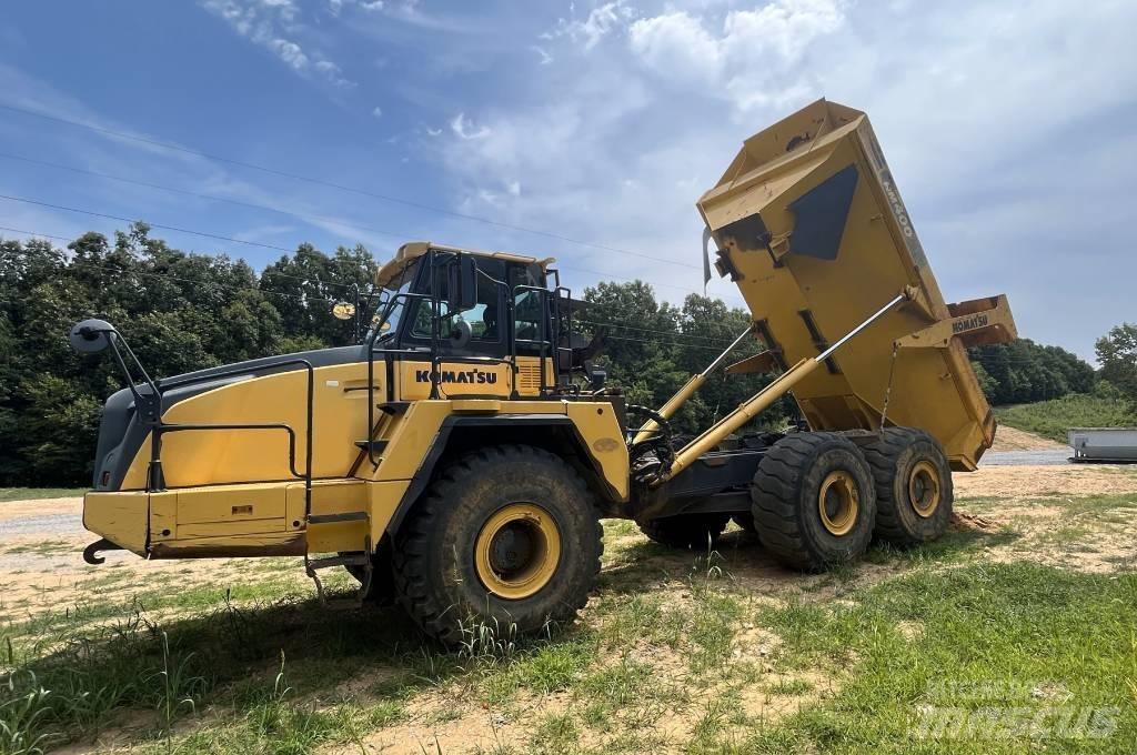 Komatsu HM 400 Belden kirma kaya kamyonu