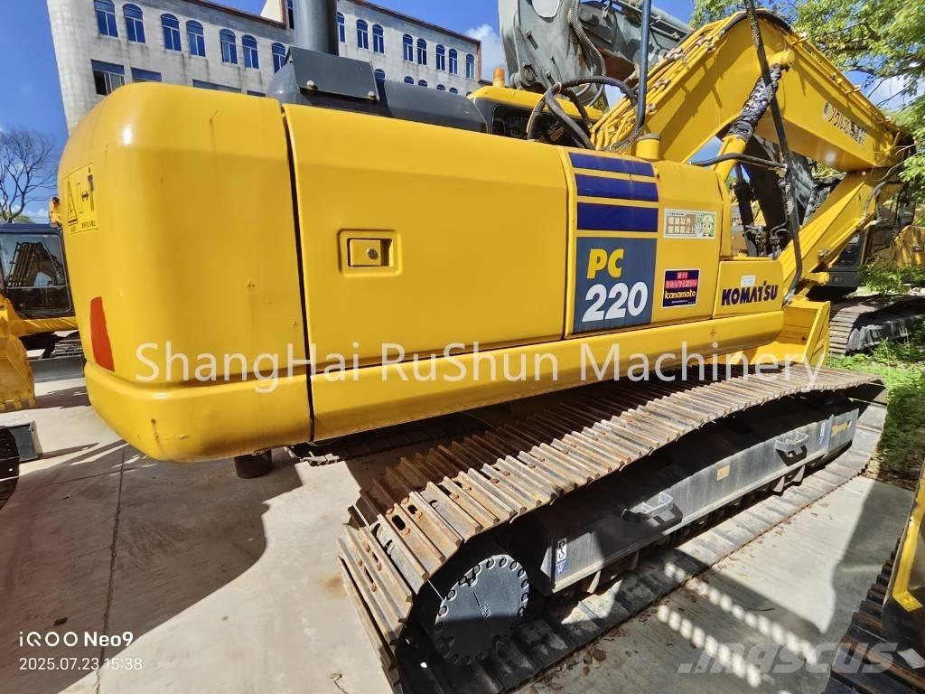 Komatsu 220-7 Paletli ekskavatörler