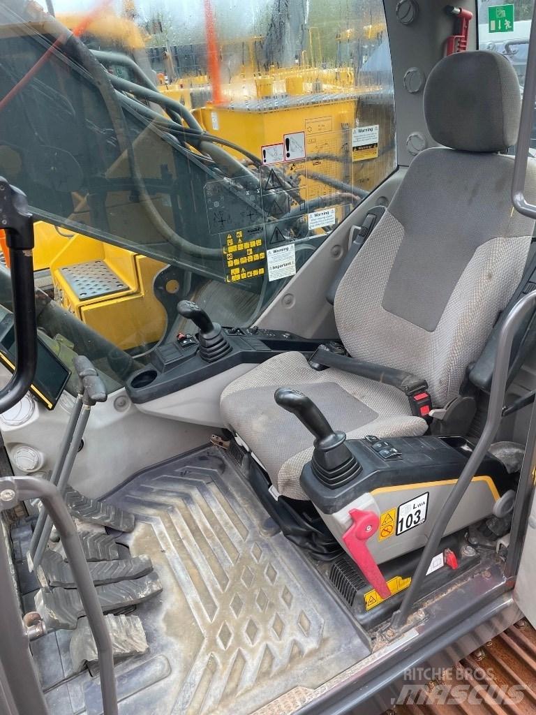 Volvo EC250EL Paletli ekskavatörler