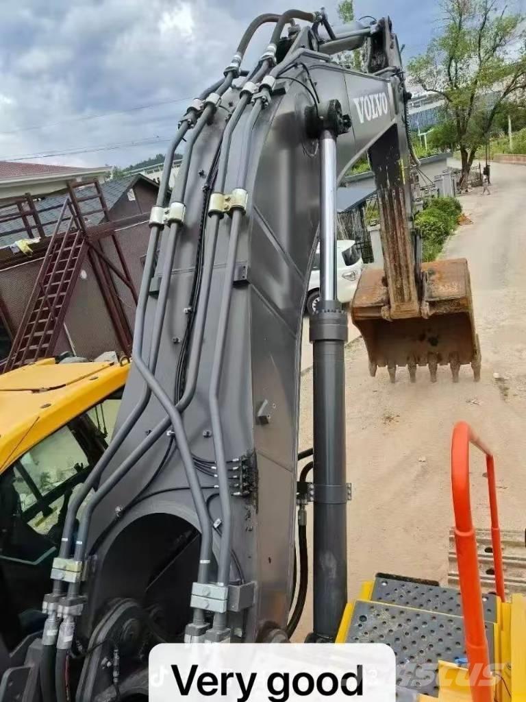 Volvo EC 300 D L Paletli ekskavatörler