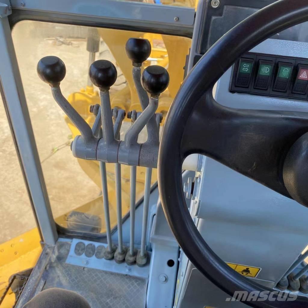 CAT 140 K Greyderler