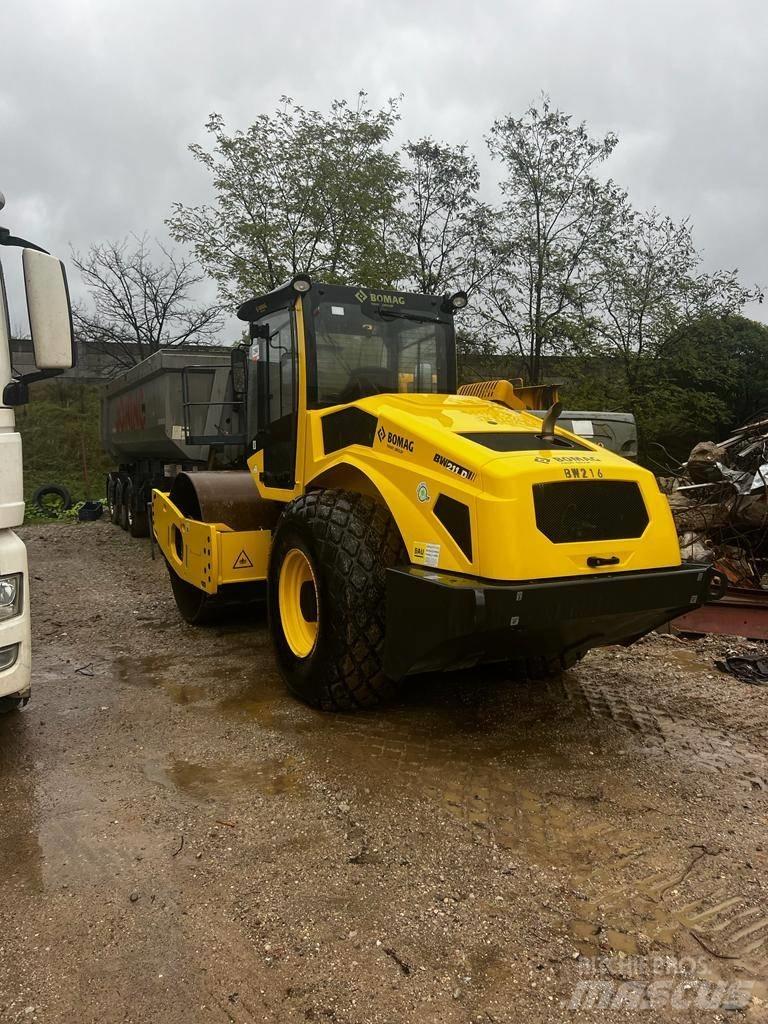 Bomag BW211 D5 Tek tamburlu silindirler