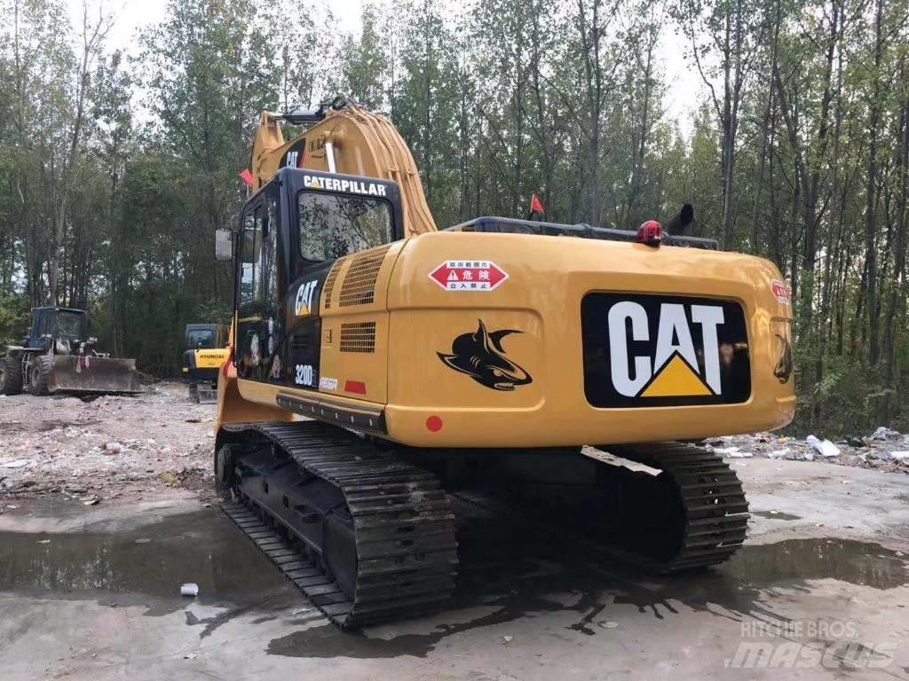 CAT 320D2 Paletli ekskavatörler