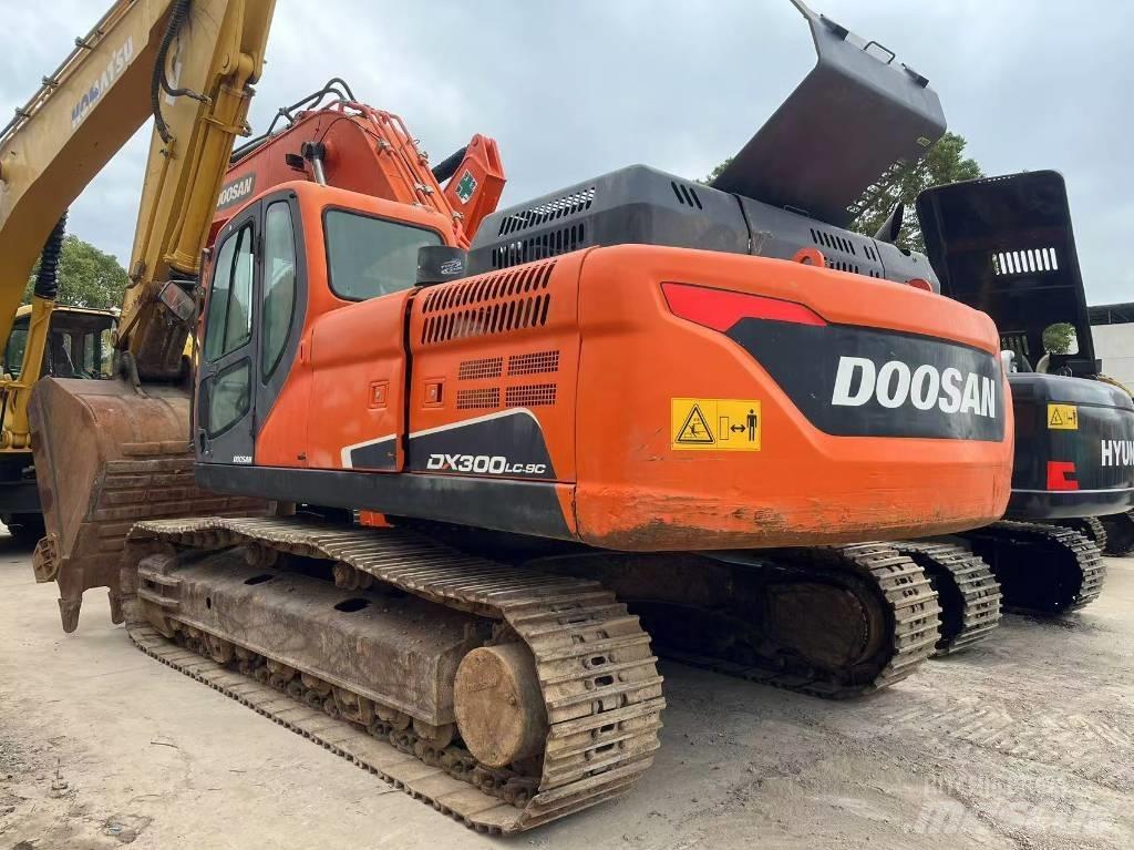 Doosan DX300LC-9C Paletli ekskavatörler