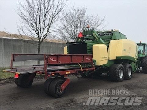 Krone Big pack 4x4 Küp balya makinalari
