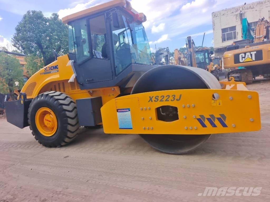 XCMG XS223J Tek tamburlu silindirler
