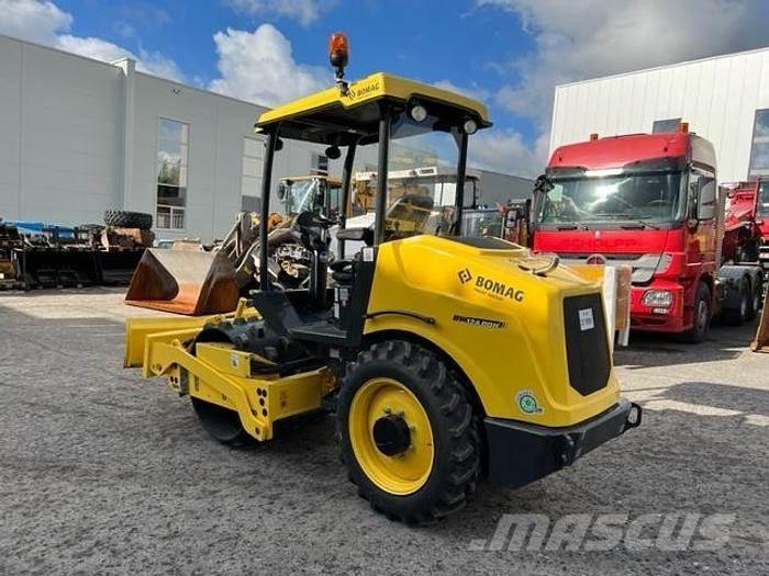 Bomag BW 124 PDH-5 Diger toprak isleme makina ve aksesuarlari