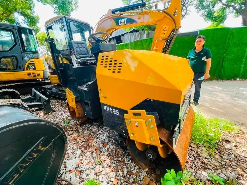 CAT 303 Mini ekskavatörler, 7 tona dek