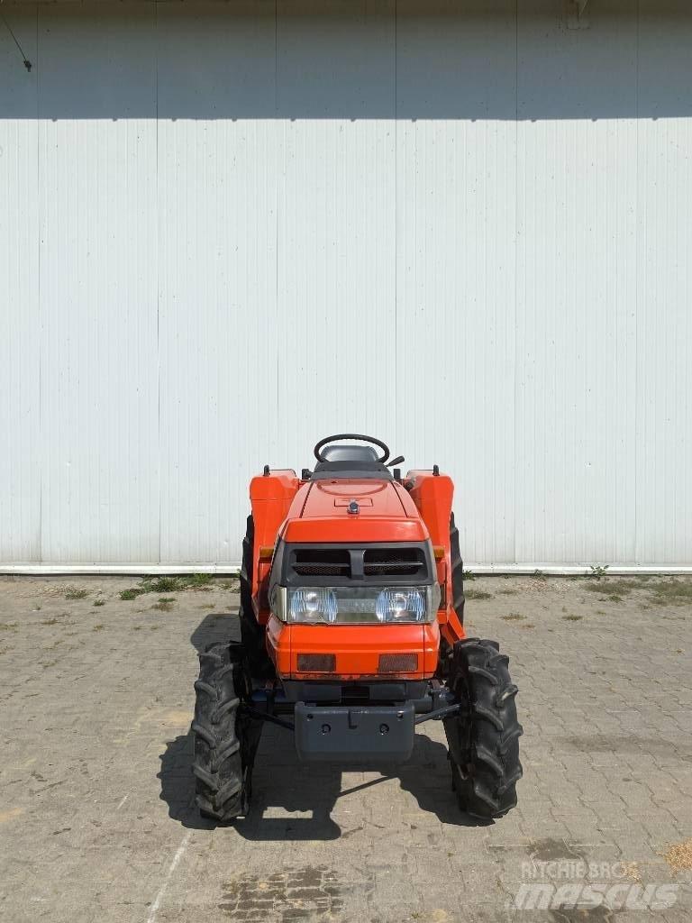 Kubota GL200 Traktörler