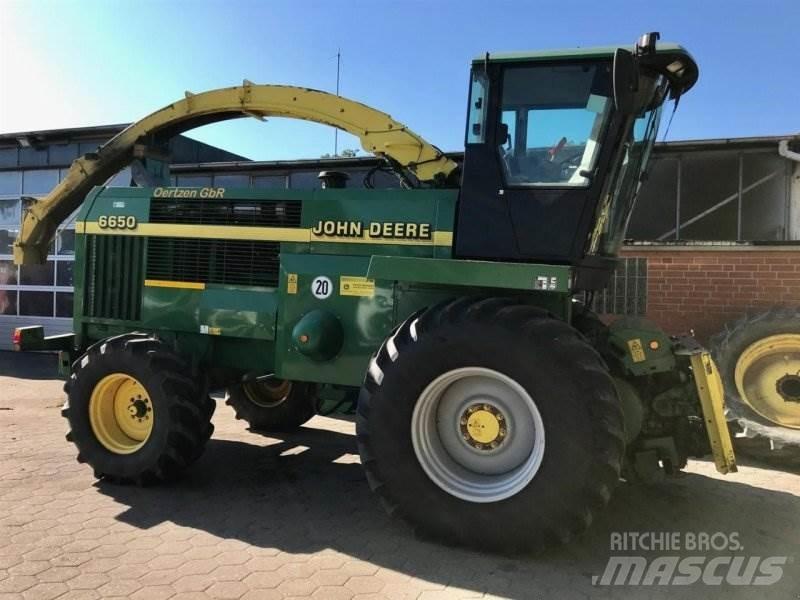 John Deere 6650 Silaj makinasi