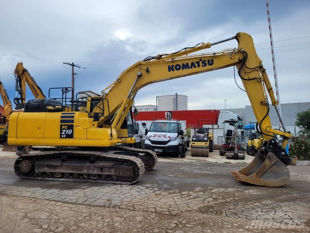 Komatsu PC 210 LC-11 Paletli ekskavatörler